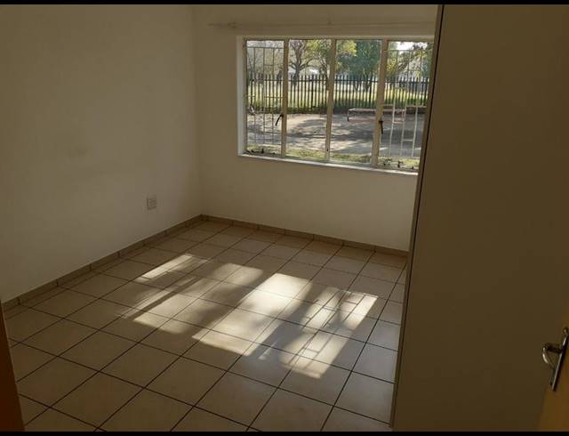 2 BEDROOM APARTMENT FOR SALE IN SASOLBURG CENTRAL